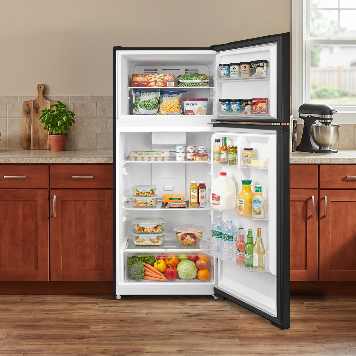 Element 16.0 cu. ft. Top Freezer Refrigerator - Black, ENERGY STAR (ERT16CGDB)