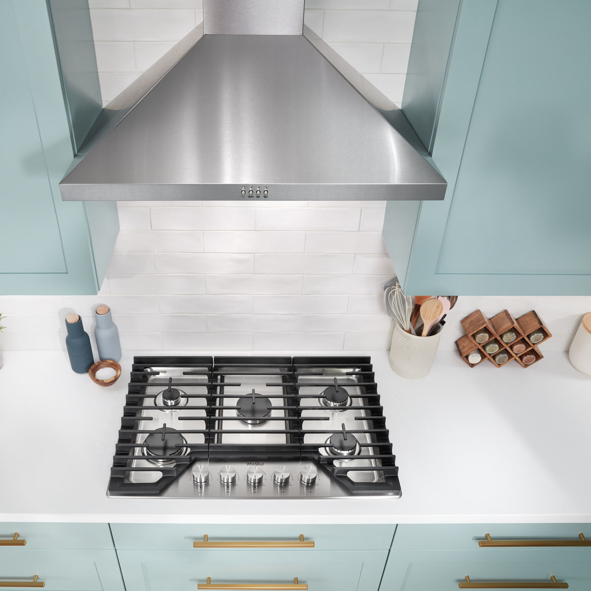 30-inch Gas Cooktop with 5 Burners and EZ-2-Lift™ Hinged Cast-Iron Grates
