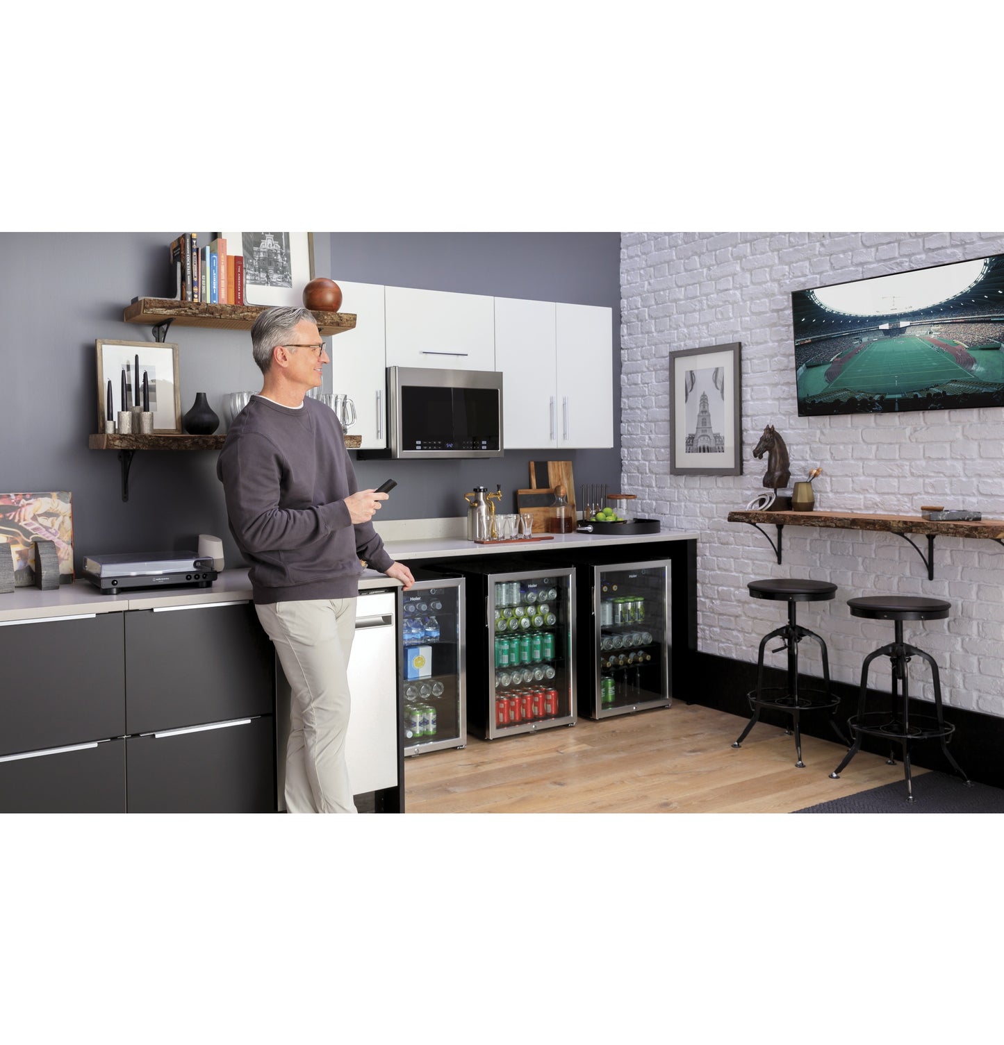 150-Can Beverage Center