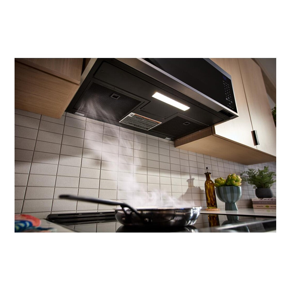 Smart Low Profile Microwave Hood Combination with Dual Fan Ventilation