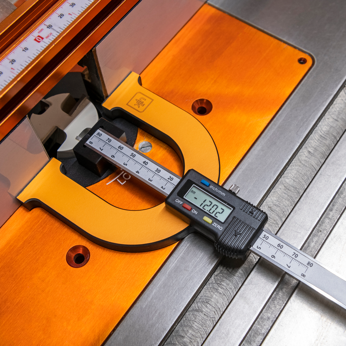 UJK Digital Height Gauge