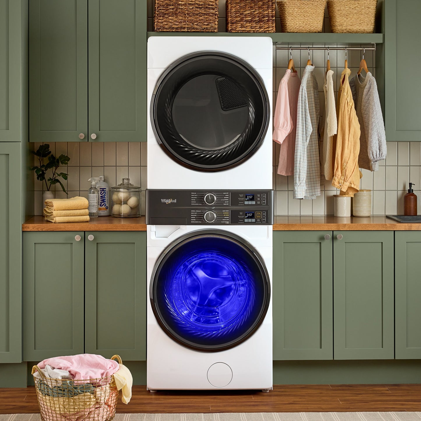 Smart ENERGY STAR® Front Load Laundry Tower with UV Clean Technology & FreshFlowTM Vent System 4.5 cu. ft. Washer & 7.4 cu. ft. Gas Dryer