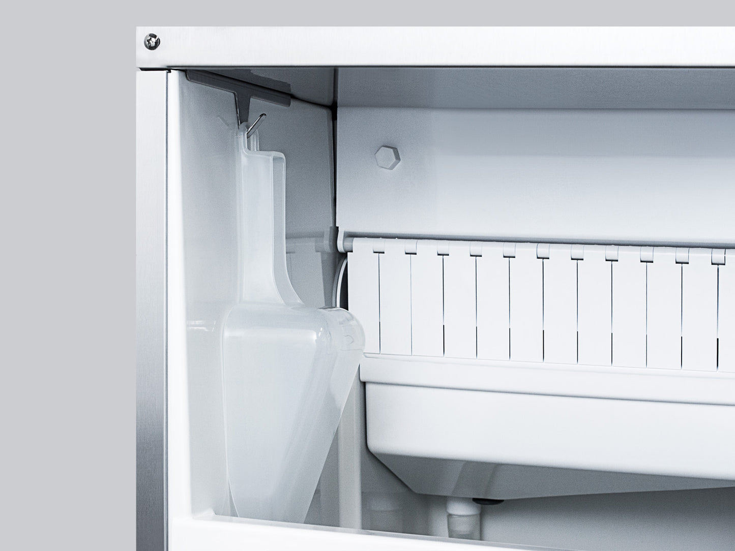 47 lb. Clear Outdoor/Indoor Icemaker