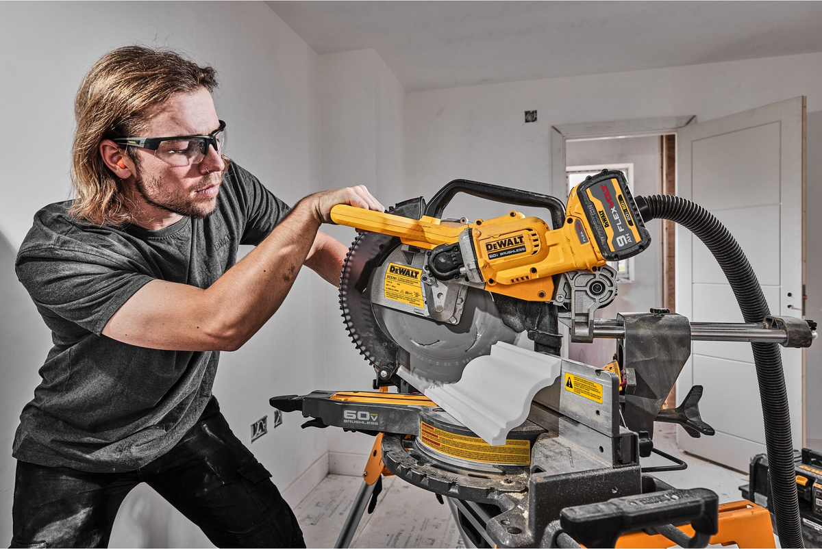 DEWALT 60V MAX* 12" Brushless Cordless Double Bevel Sliding Miter Saw (Tool Only)