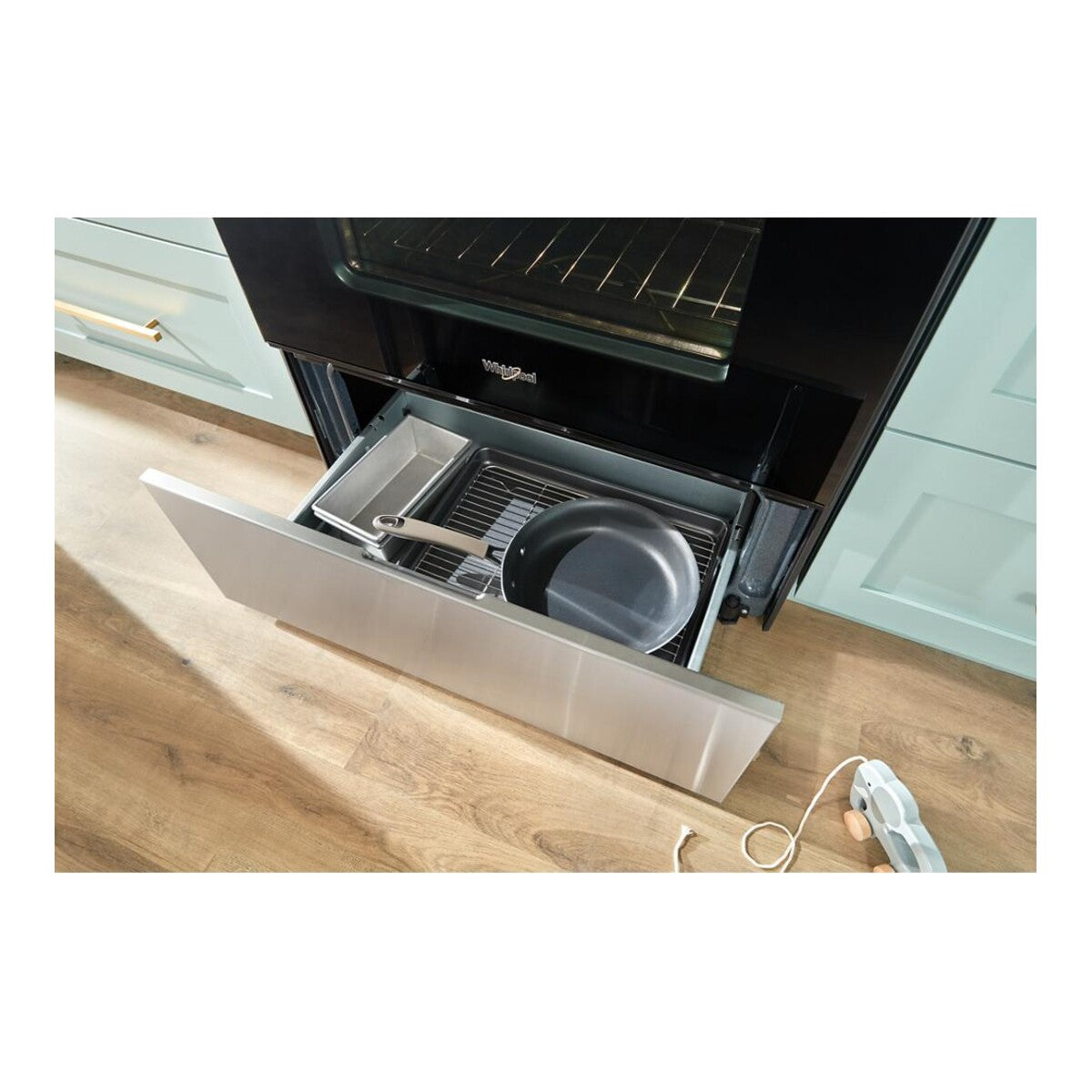 30-inch Electric Range with No Preheat Mode
