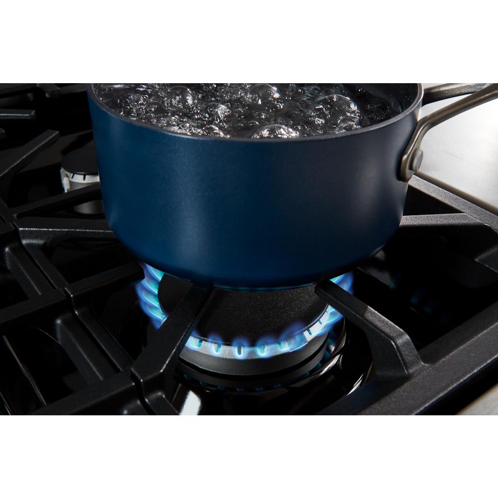 30-Inch Wide Gas Range With Steam Clean - 5.0 cu. ft.