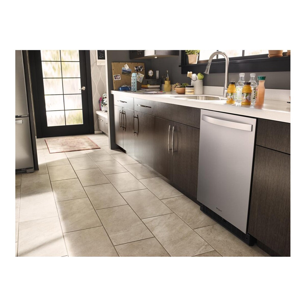 24-inch Wide Undercounter Refrigerator - 5.1 cu. ft.
