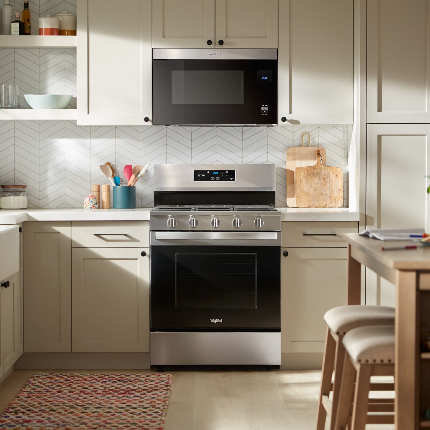 1.1 Cu. Ft. Flush Mount Microwave with Turntable-Free Design