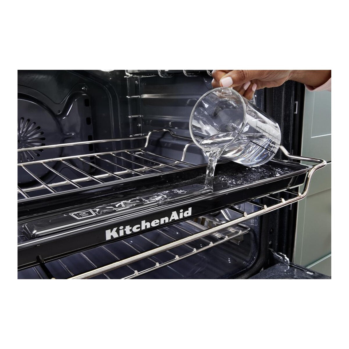 30-inch Smart Electric Single Wall Oven with Assisted Cooking Modes - PrintShield™ Finish