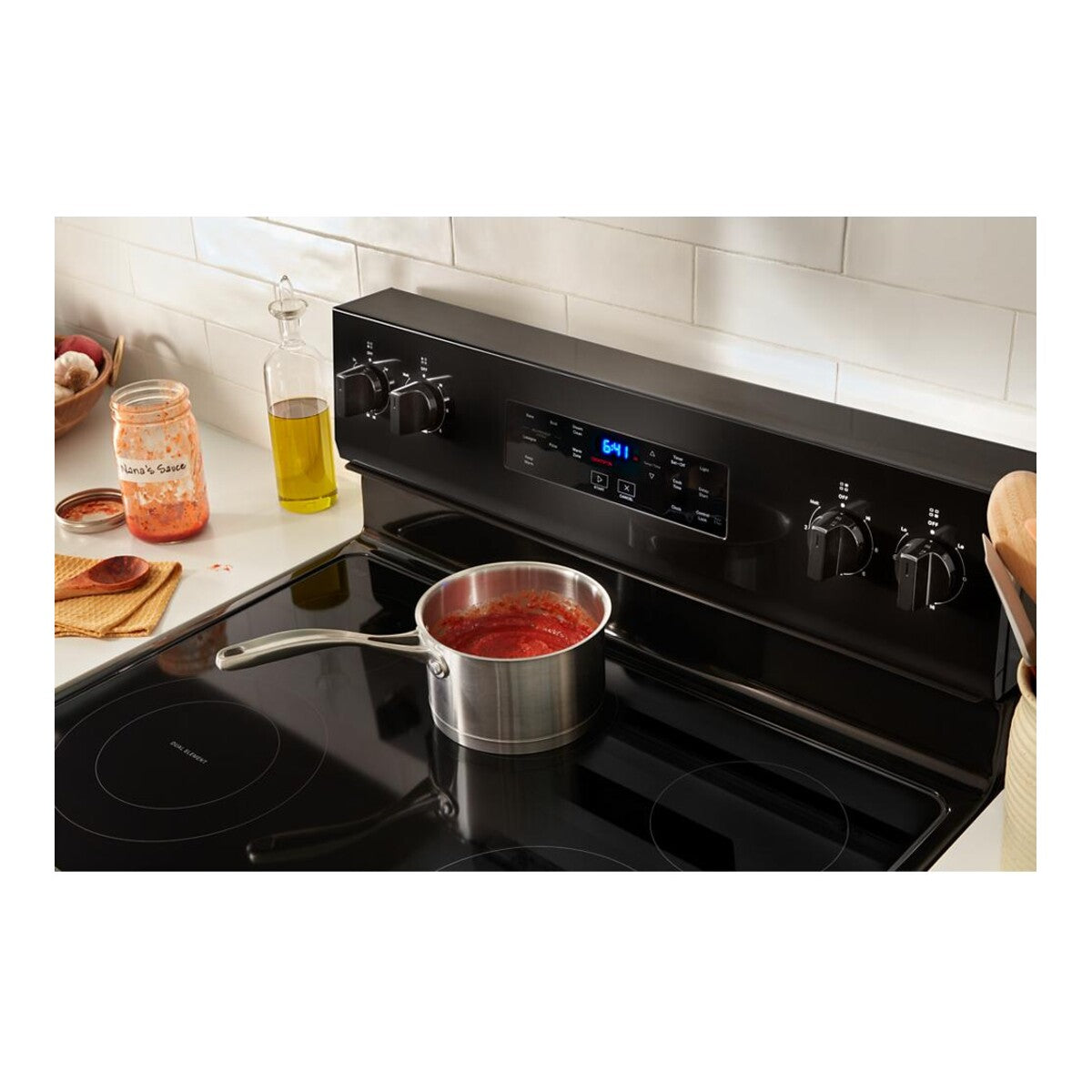 30-inch Electric Range with No Preheat Mode and Steam Clean