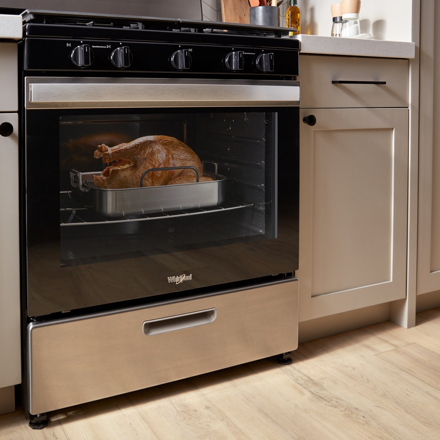 5.1 Cu. Ft. Freestanding Gas Range with Edge to Edge Cooktop