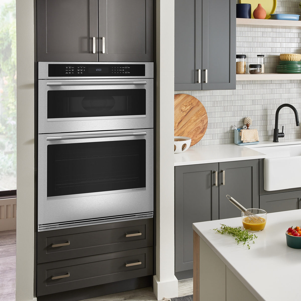 30-inch Electric Combo Wall Oven with No Preheat Air Fry Mode - PrintShield™ Finish