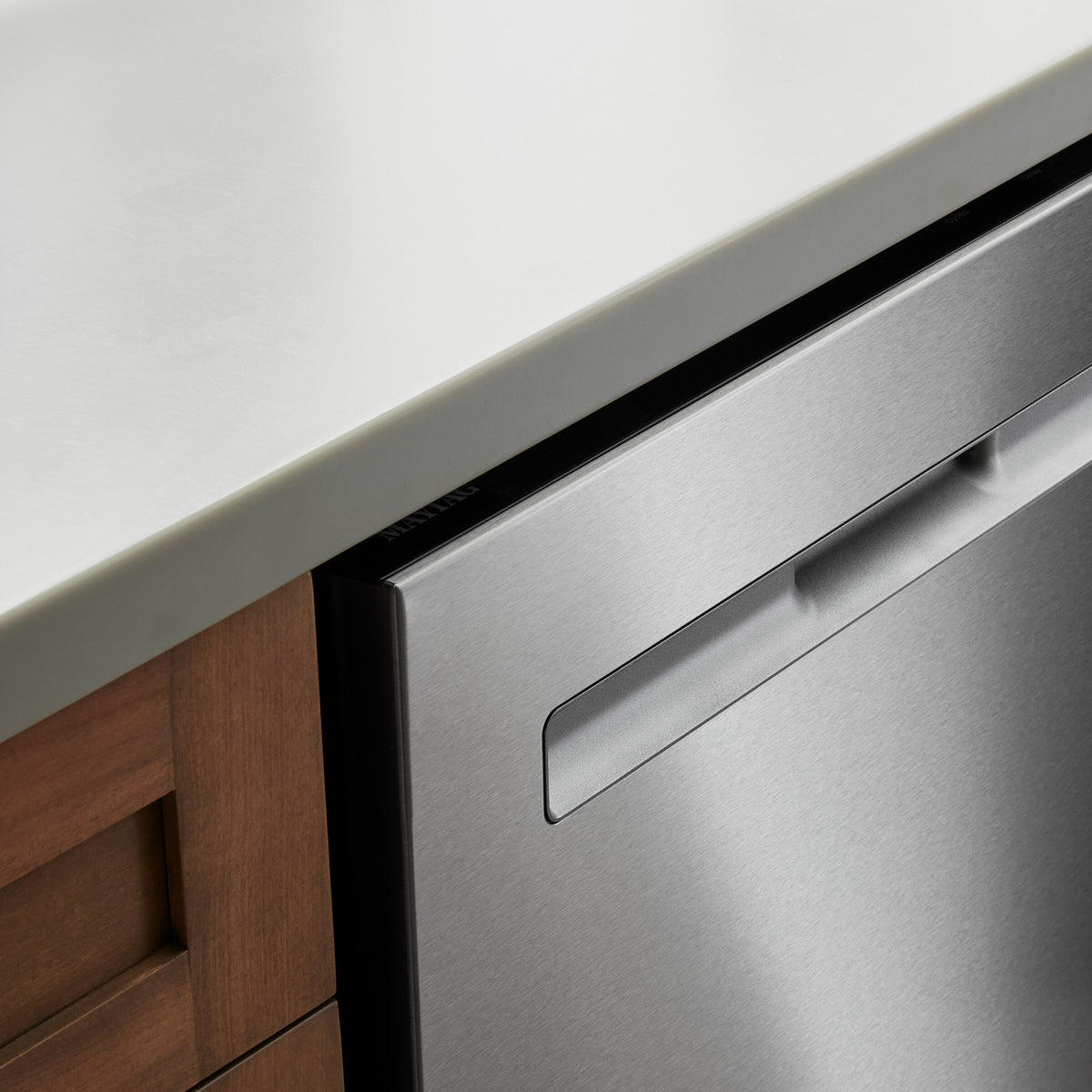24" Top Control Dishwasher with PowerBlast® Cycle and PowerDry