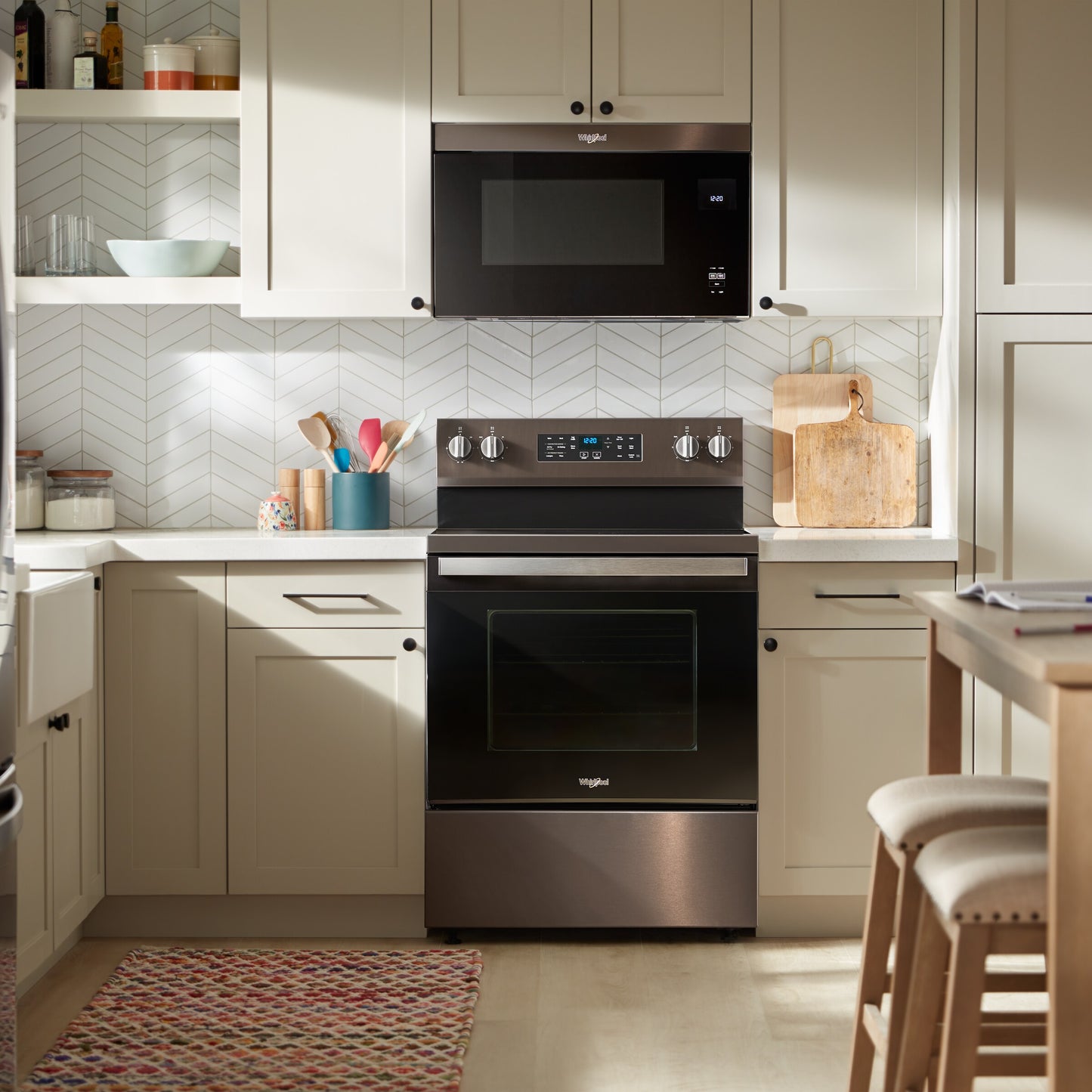 1.1 Cu. Ft. Flush Mount Microwave with Turntable-Free Design