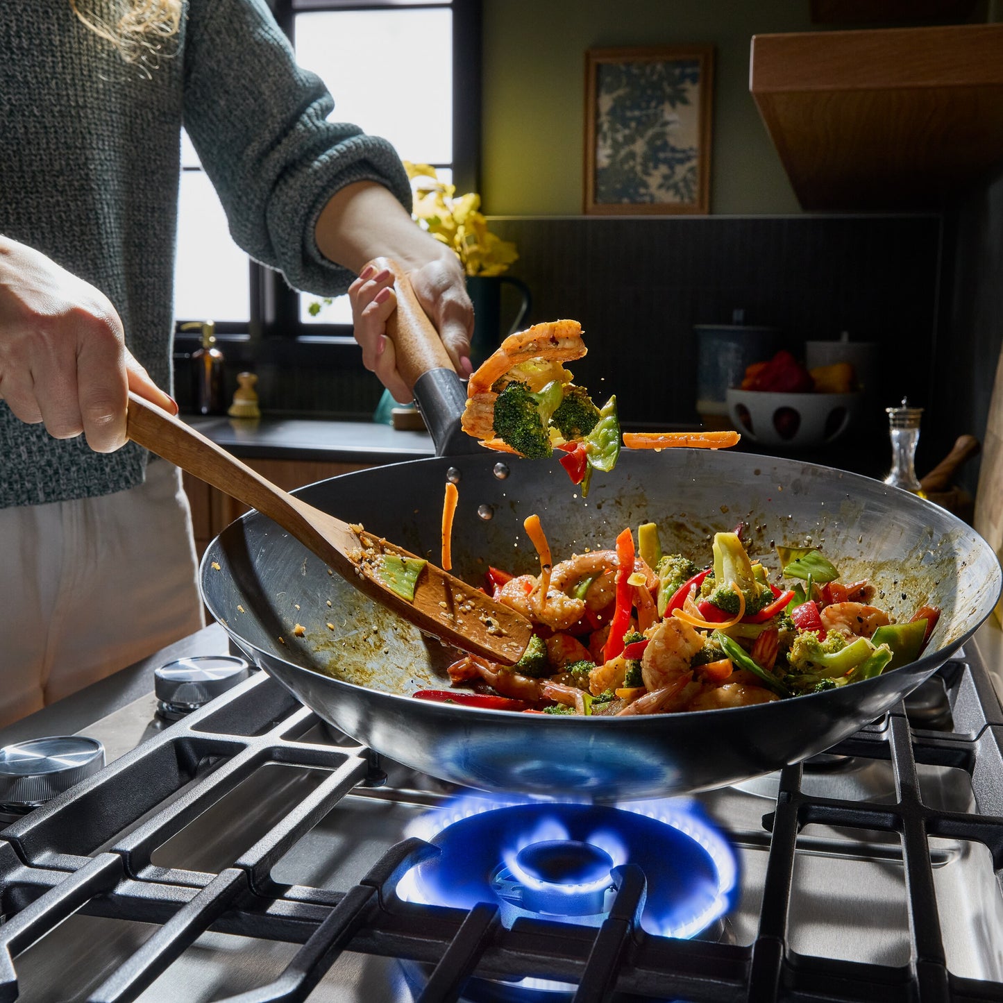 KitchenAid® 36 in. Gas Cooktop with 5 Burners and Integrated Wok Grate