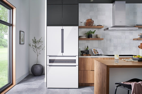 800 Series, French Door Bottom Mount Refrigerator, Glass door, 36'', White, Total No Frost