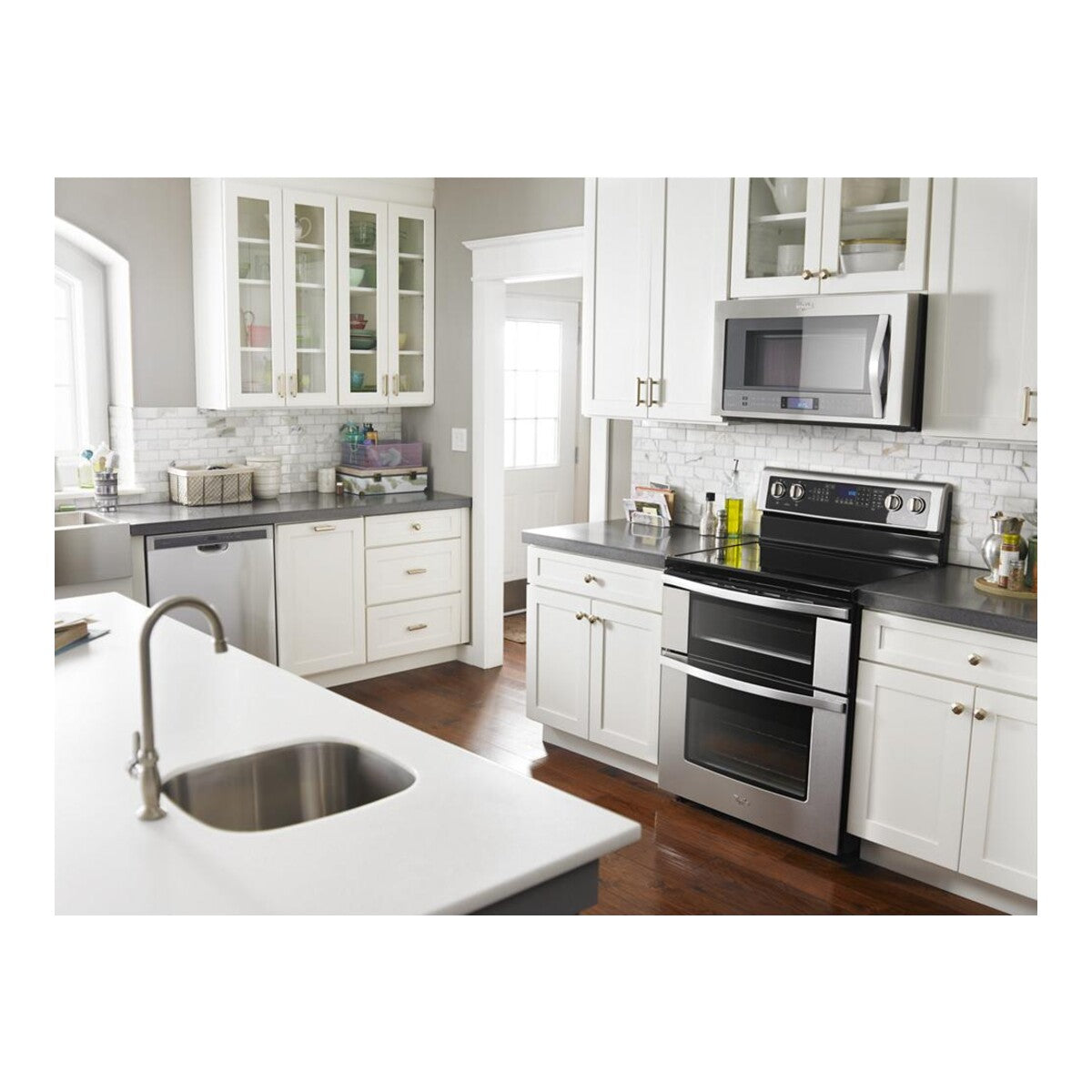 6.7 Cu. Ft. Electric Double Oven Range with True Convection
