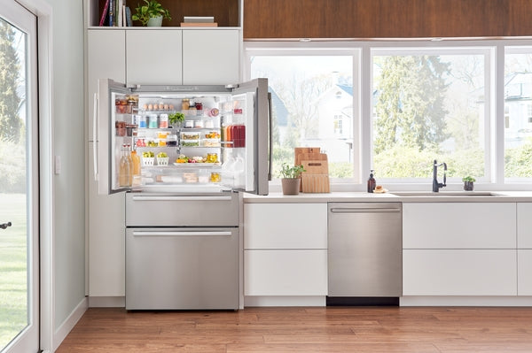800 Series, French Door Bottom Mount Refrigerator, 36'', Stainless Steel