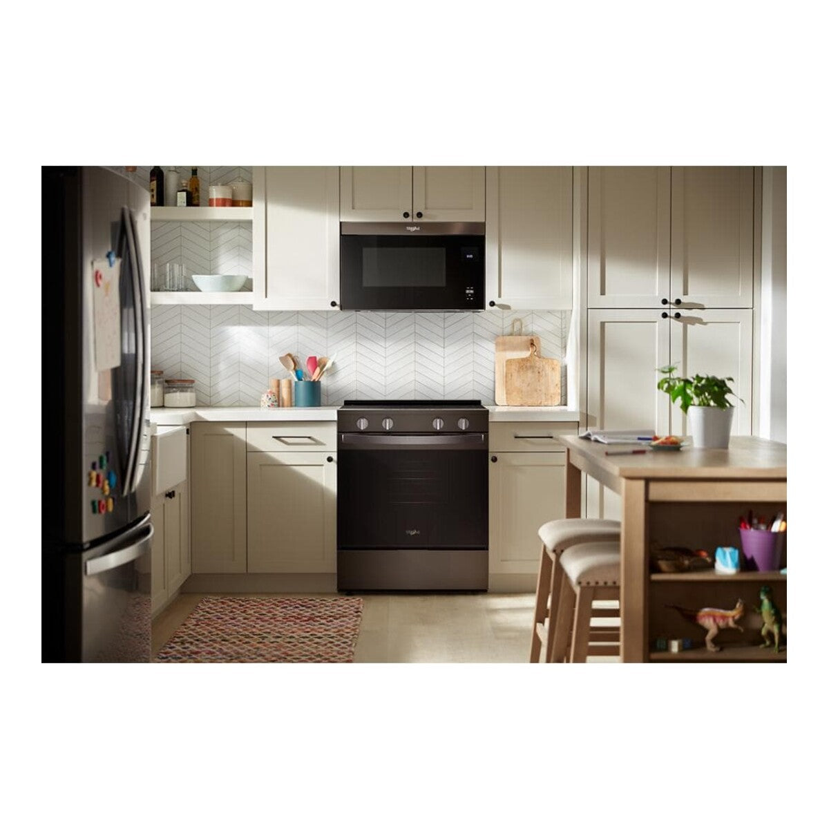 30-inch Electric Smart Range with Air Cooking Technology and Steam Clean