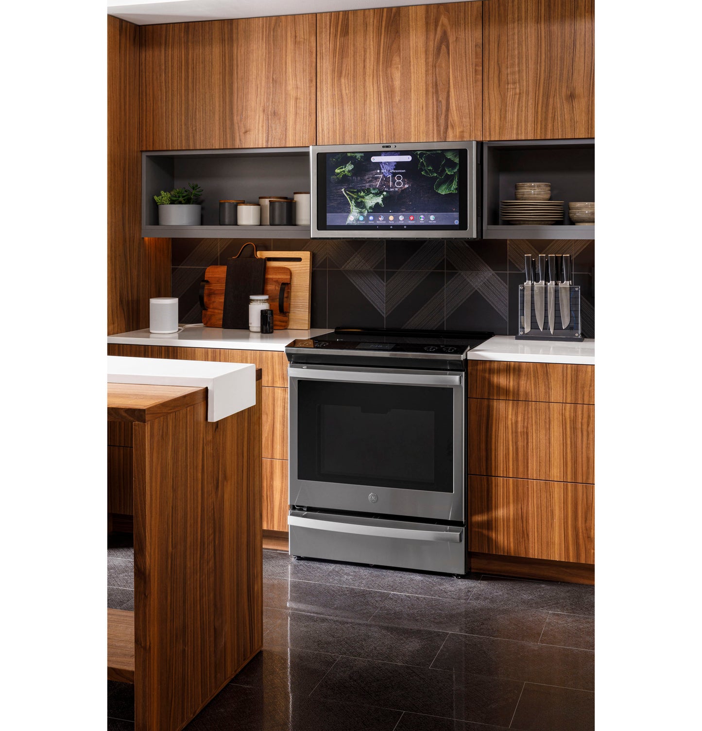 GE Profile™ 30" Smart Slide-In Front-Control Induction Fingerprint Resistant Range with In Oven Camera
