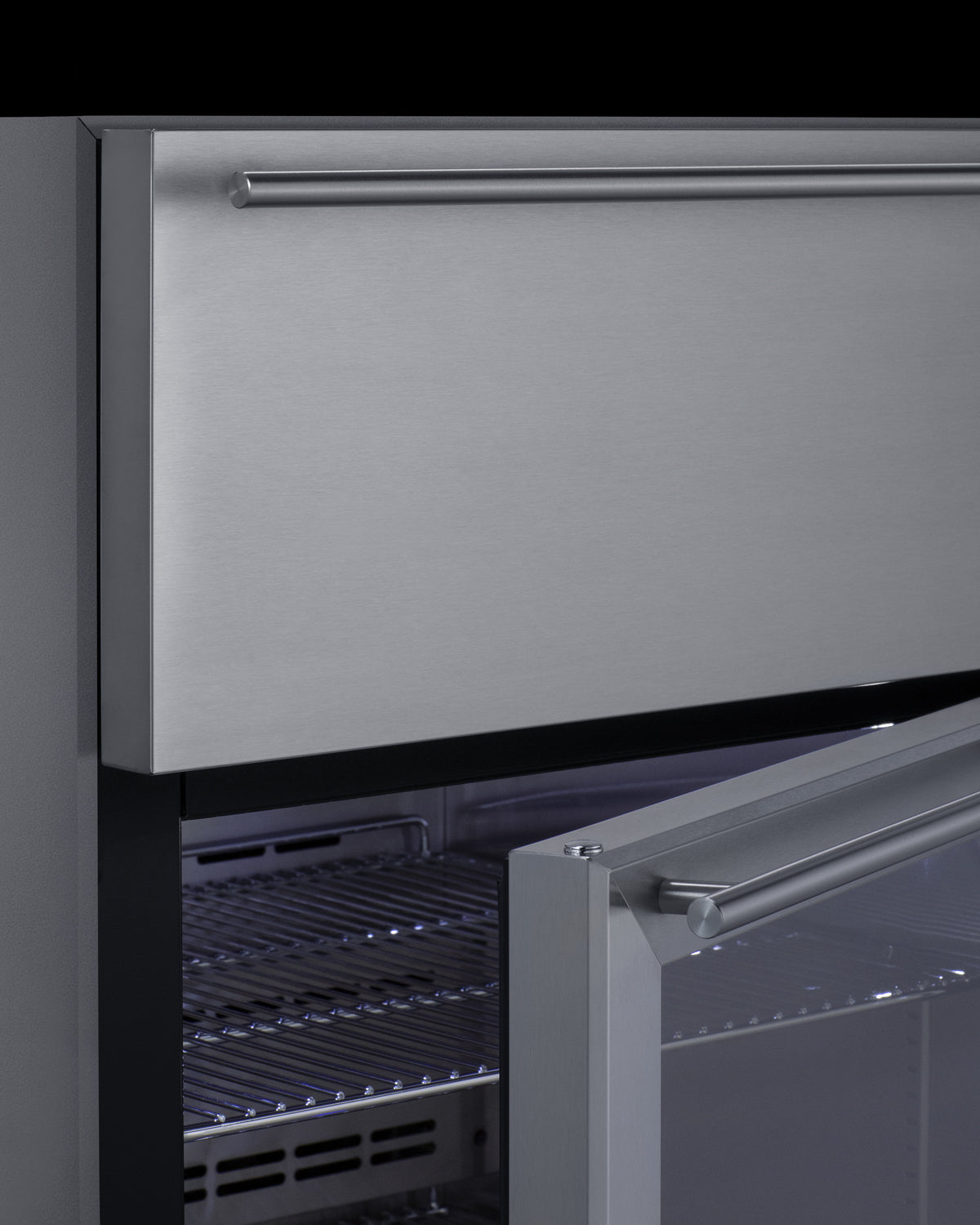 24" Wide Built-In Commercial Beverage Refrigerator With Top Drawer