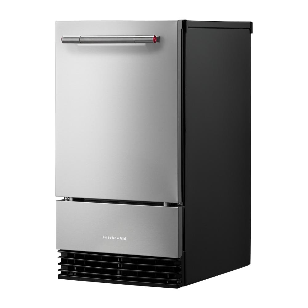 18-inch automatic ice maker with PrintShield® finish and stainless steel front, designed for built-in kitchen appliances collections