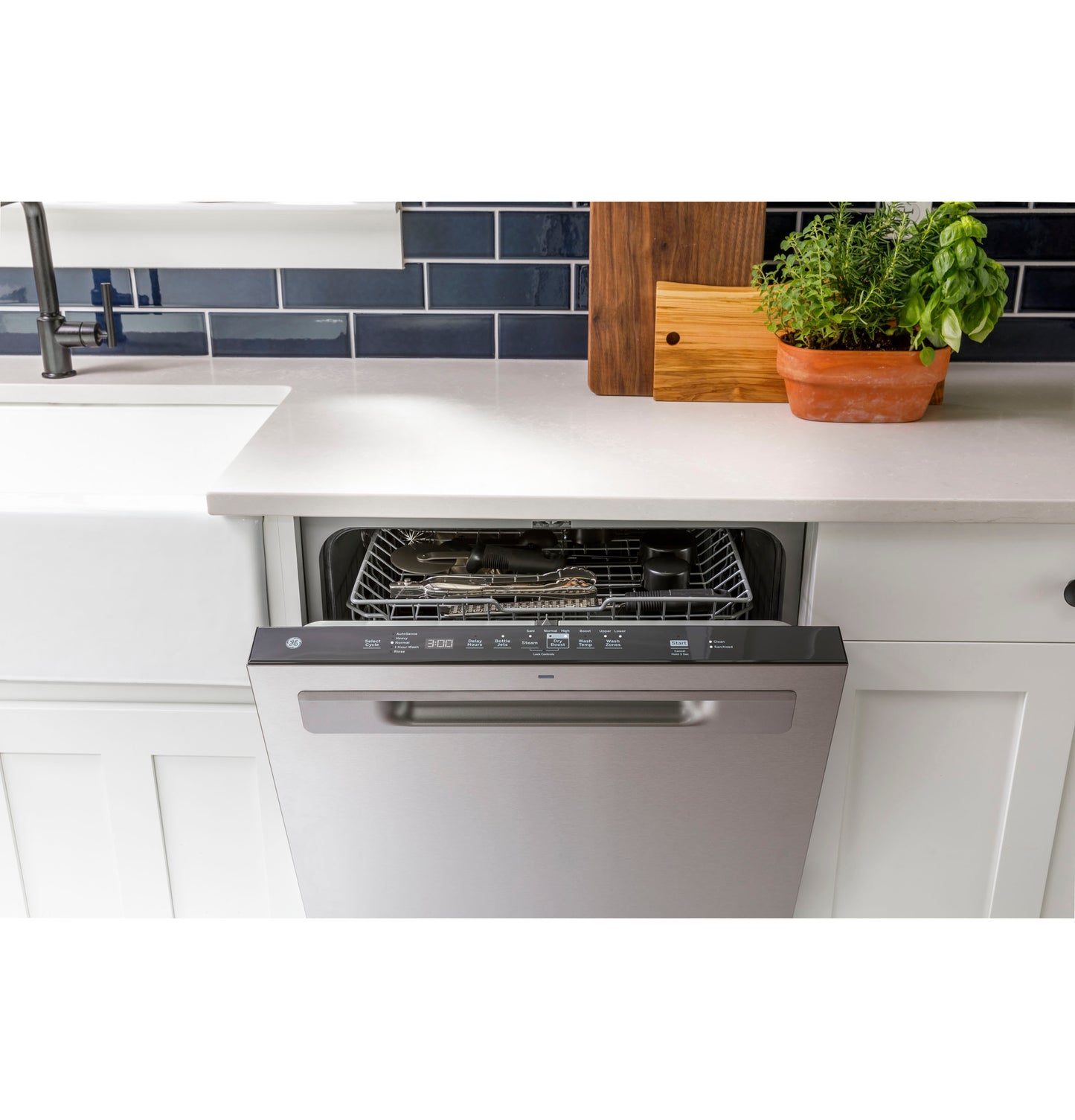 GE® ENERGY STAR® Top Control with Stainless Steel Interior Door Dishwasher with Sanitize Cycle & Dry Boost