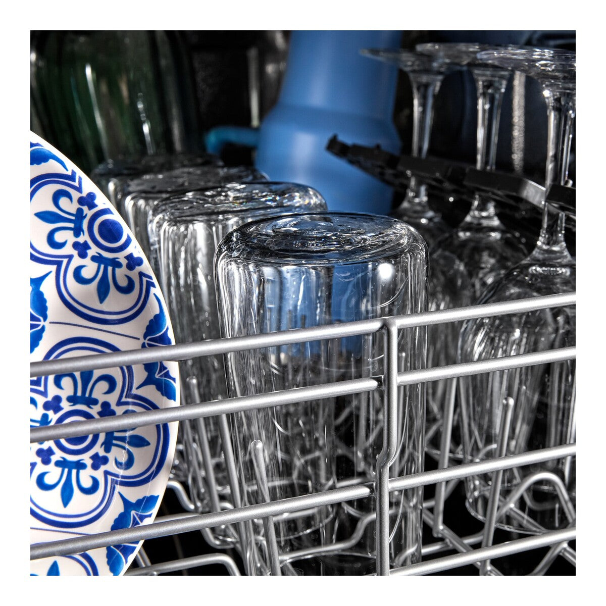 Front Control Dishwasher with PowerBlast® cycle and Heated Dry