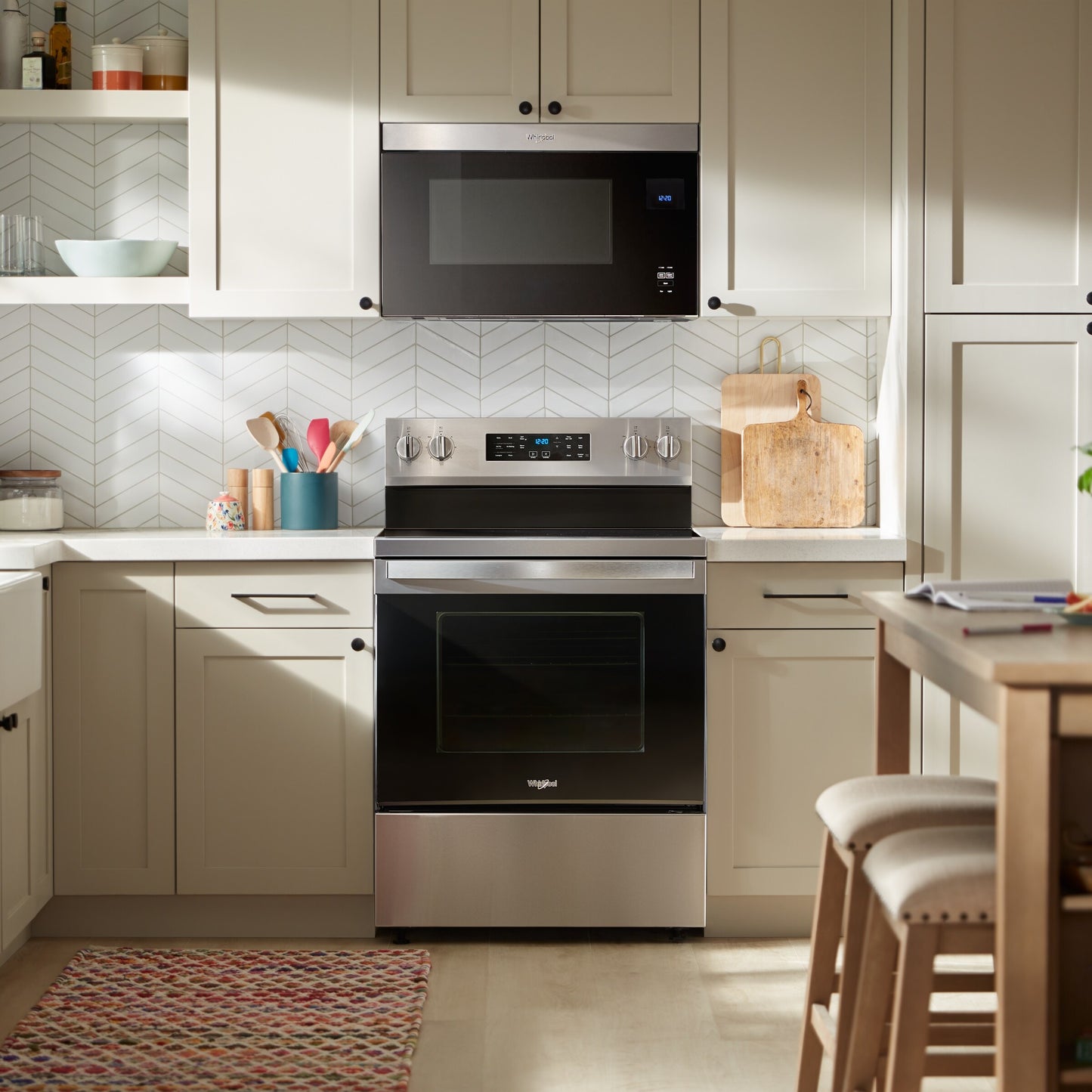 1.1 Cu. Ft. Flush Mount Microwave with Turntable-Free Design