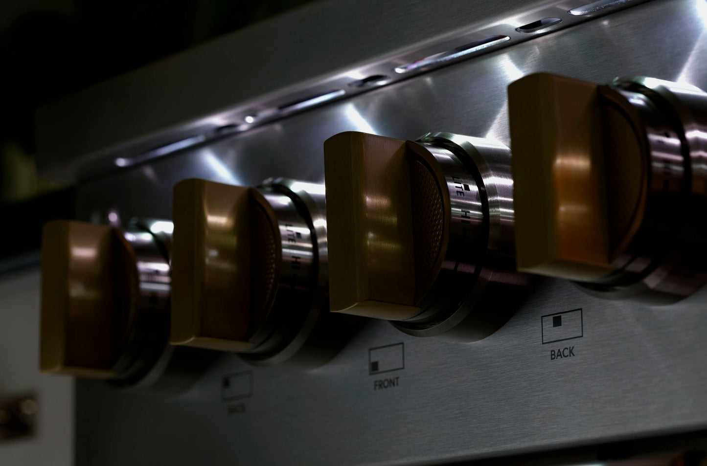 Monogram 36" Dual-Fuel Professional Range with 4 Burners and Griddle