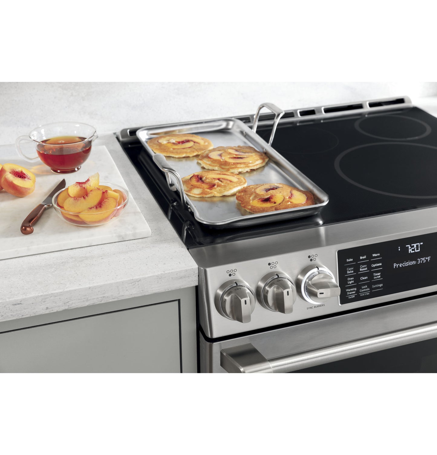 CAFÉ™ 30" Smart Slide-In, Front-Control, Induction and Convection Range with In-Oven Camera
