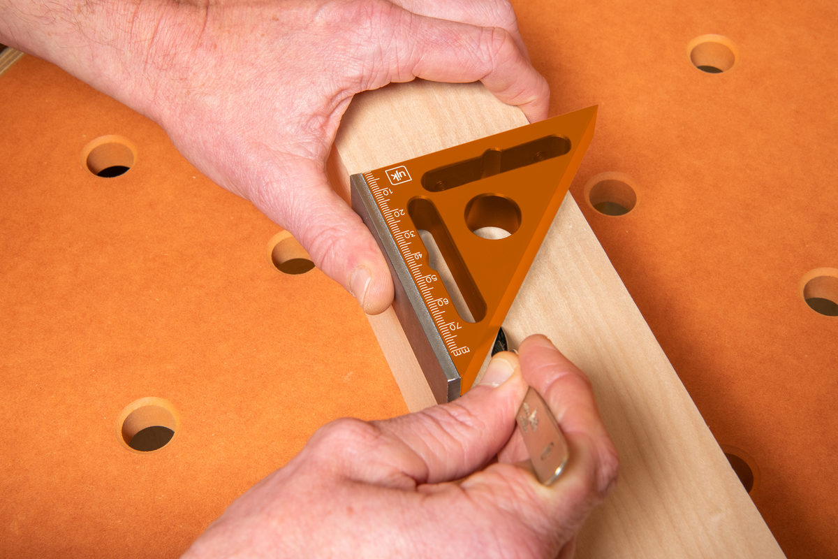 UJK Multifunction Square 75mm with 20mm Hole (2)