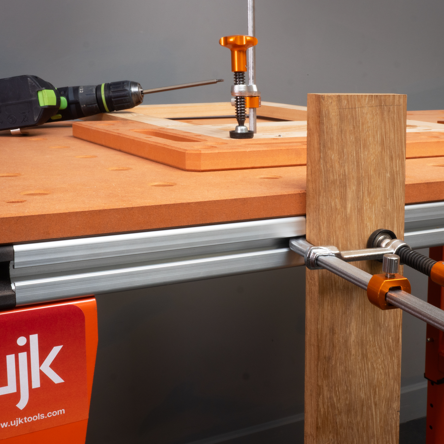 UJK Multifunction Table