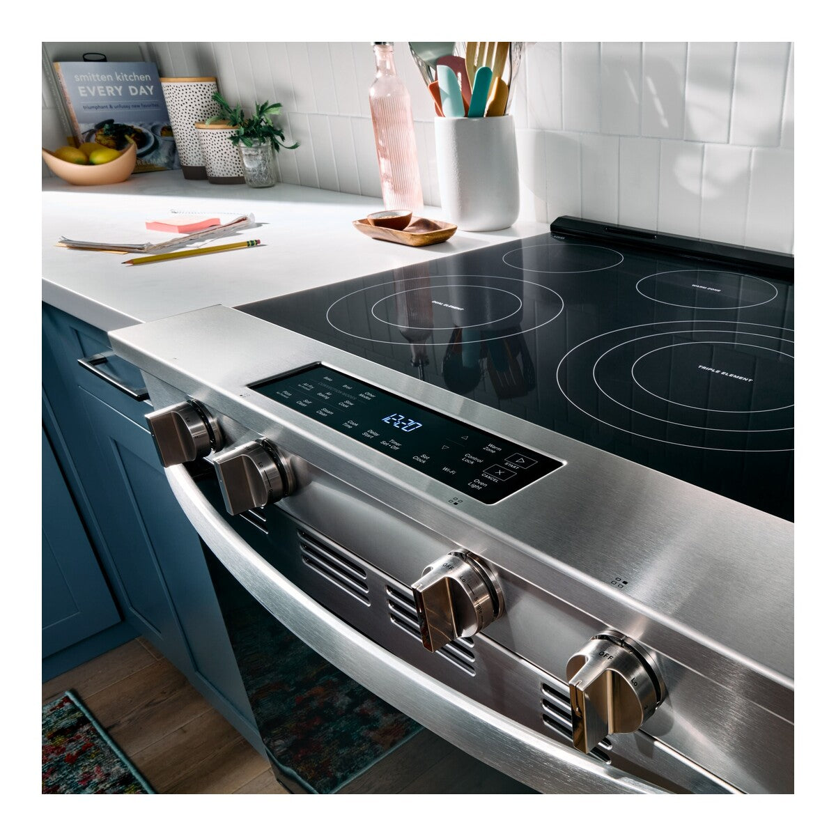 30-inch Electric Smart Range with Air Cooking Technology