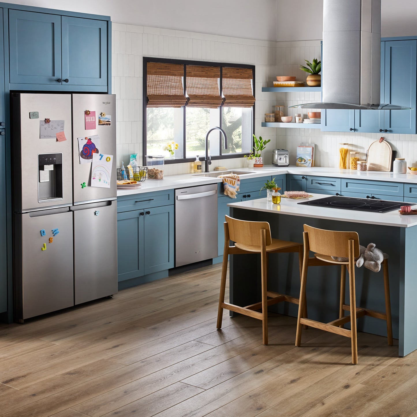 30" Intelligent Induction Cooktop with Temp Cook™ Technology and WipeClean™ Coating