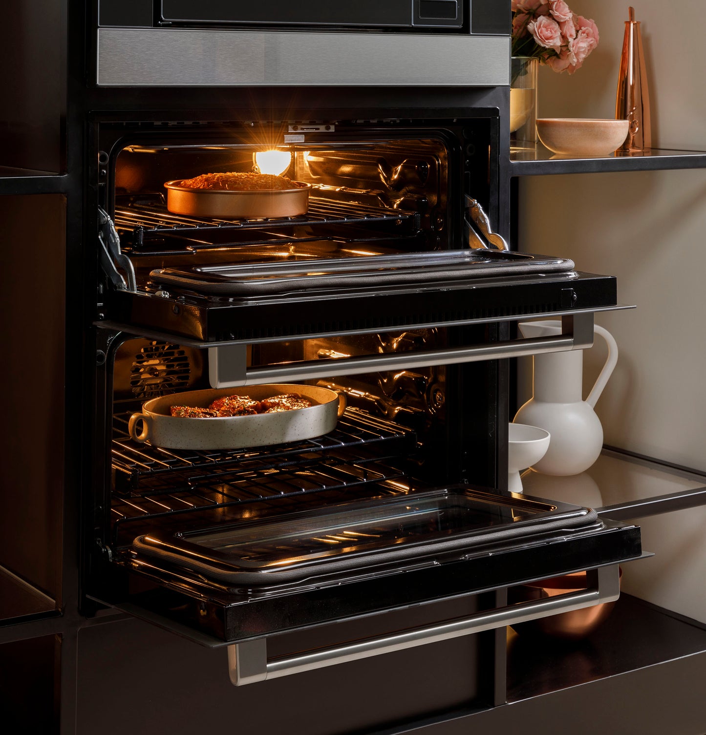 CAFÉ™ 30" Duo Smart Single Wall Oven in Platinum Glass