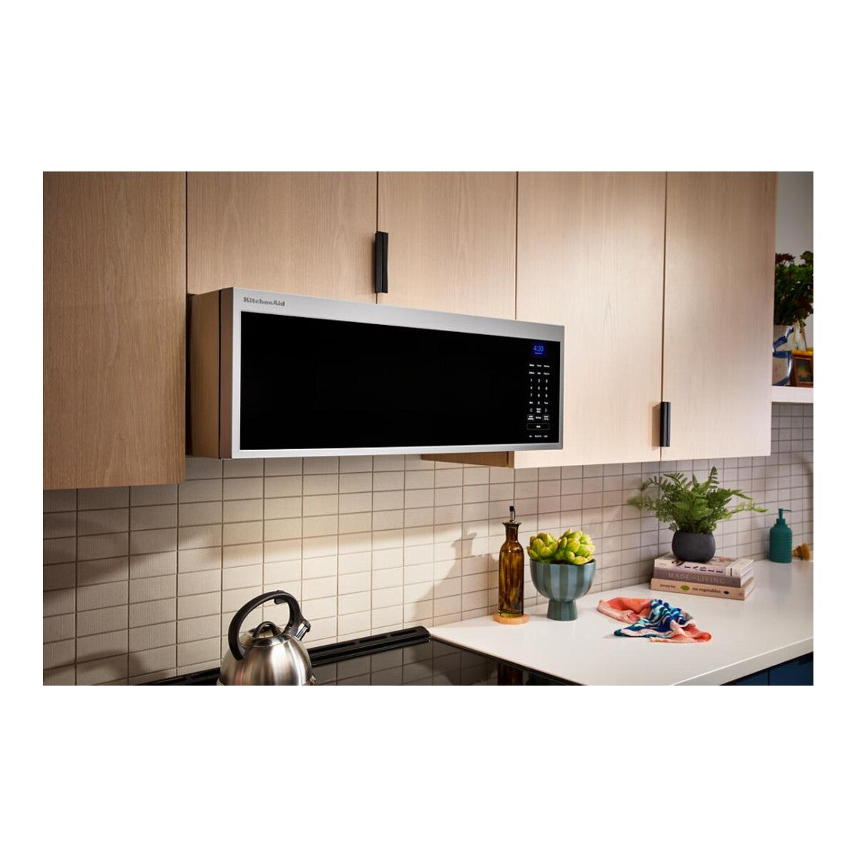 Smart Low Profile Microwave Hood Combination with Dual Fan Ventilation