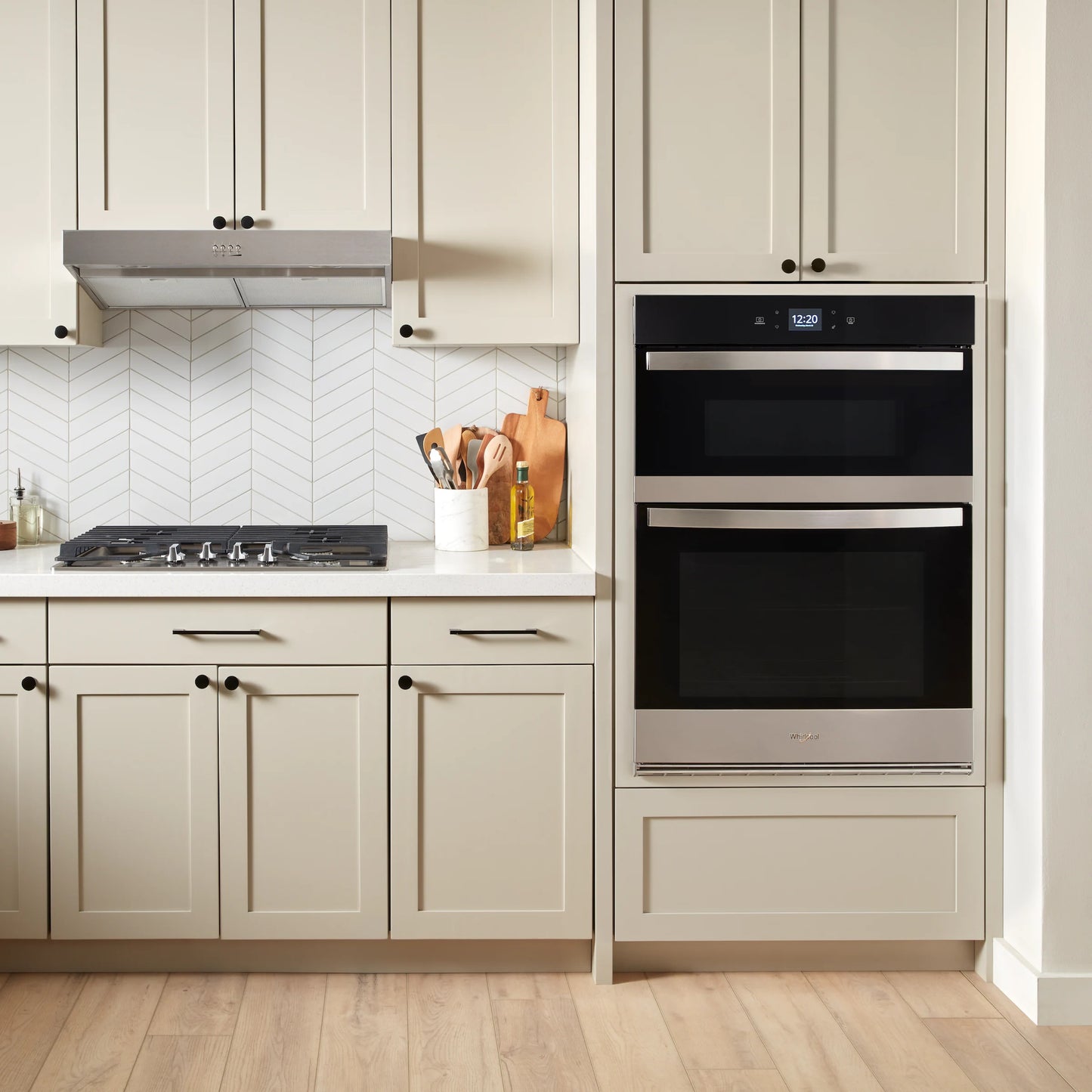 6.4 Total Cu. Ft. Combo Wall Oven with Air Fry When Connected*