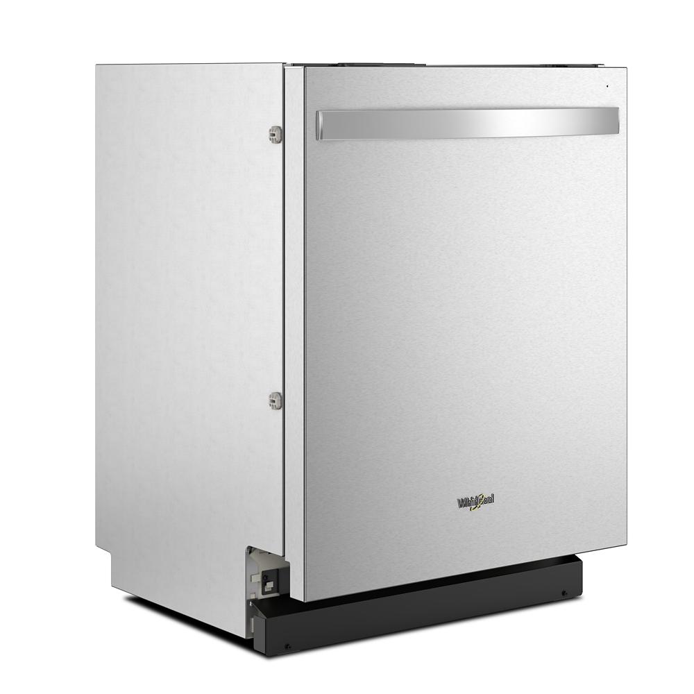 Built-in stainless steel dishwasher with flush design and minimalist handle for kitchen and appliances collections
