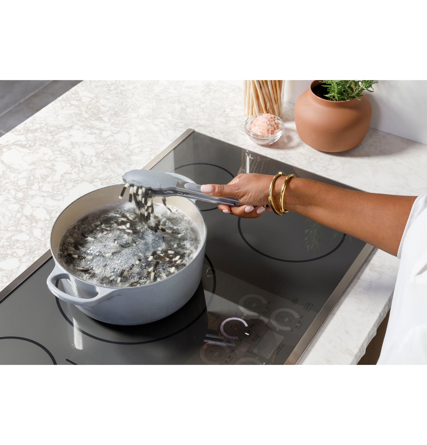 CAFÉ™ Series ENERGY STAR® 36" Built-In Touch Control Induction Cooktop