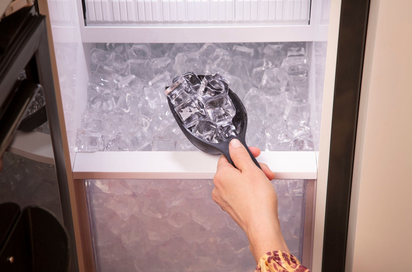 Ice Maker 15-Inch Panel-Ready - Clear Ice