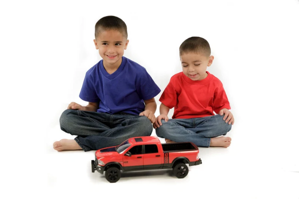 Bruder Toys 1:16 Scale Ram 2500 Power Wagon Pick-Up Truck