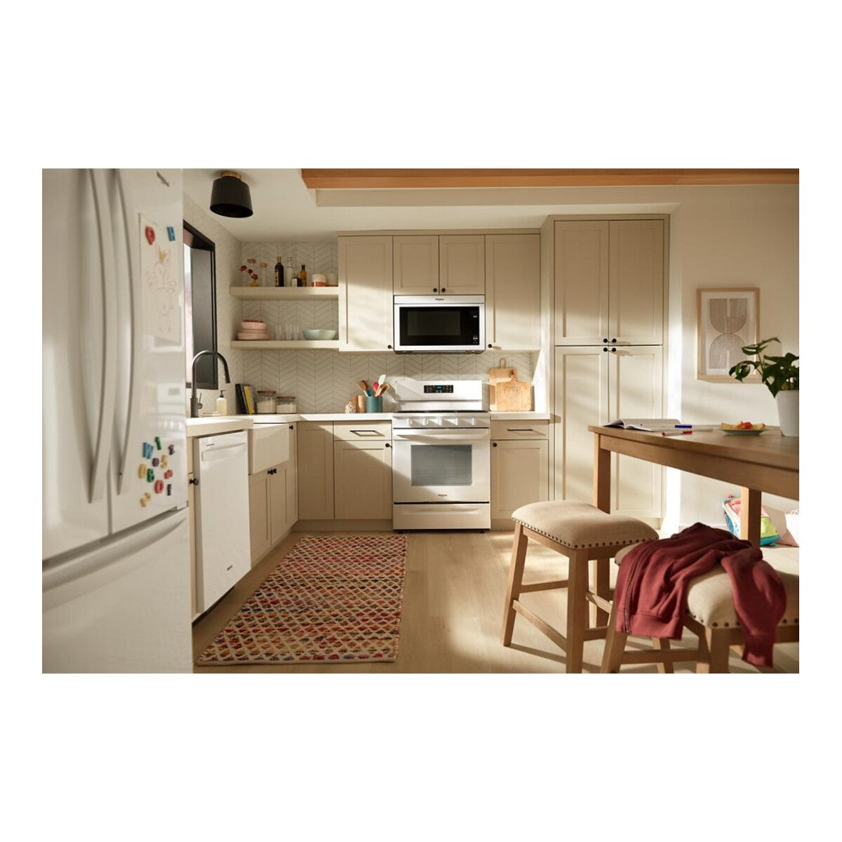 1.1 Cu. Ft. Flush Mount Microwave with Turntable-Free Design