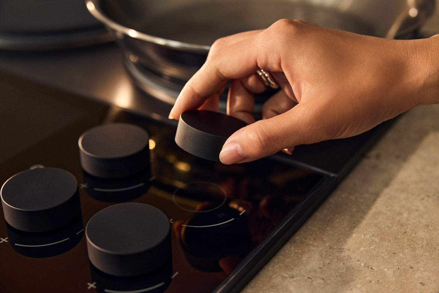 HyperCore Induction Cooktop, 36in, Charcoal, Requires Battery