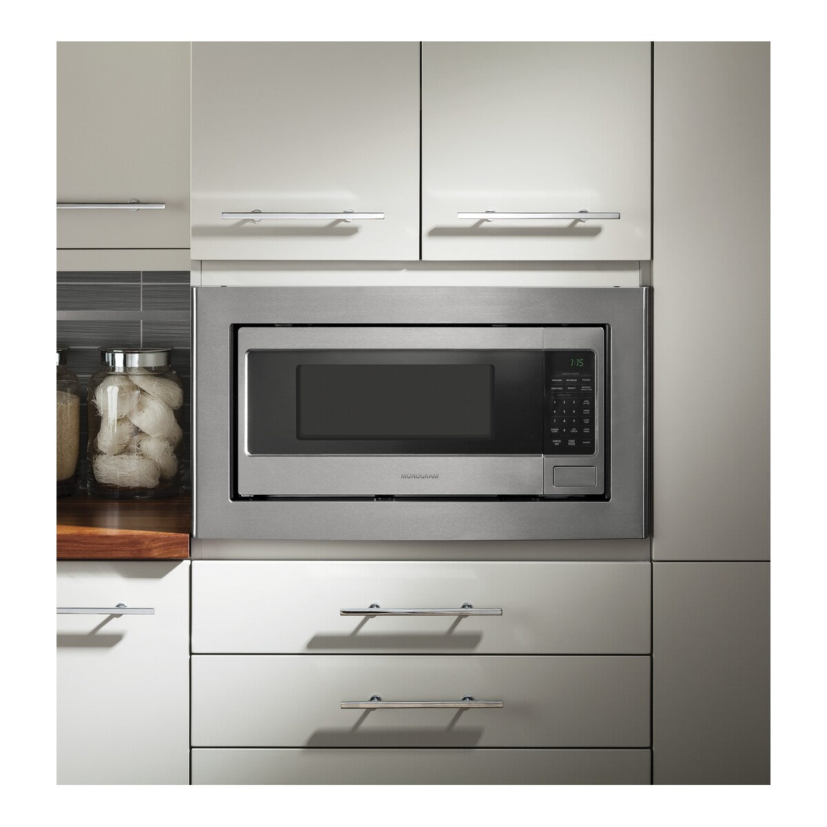 Optional 30" Built-In Trim Kit