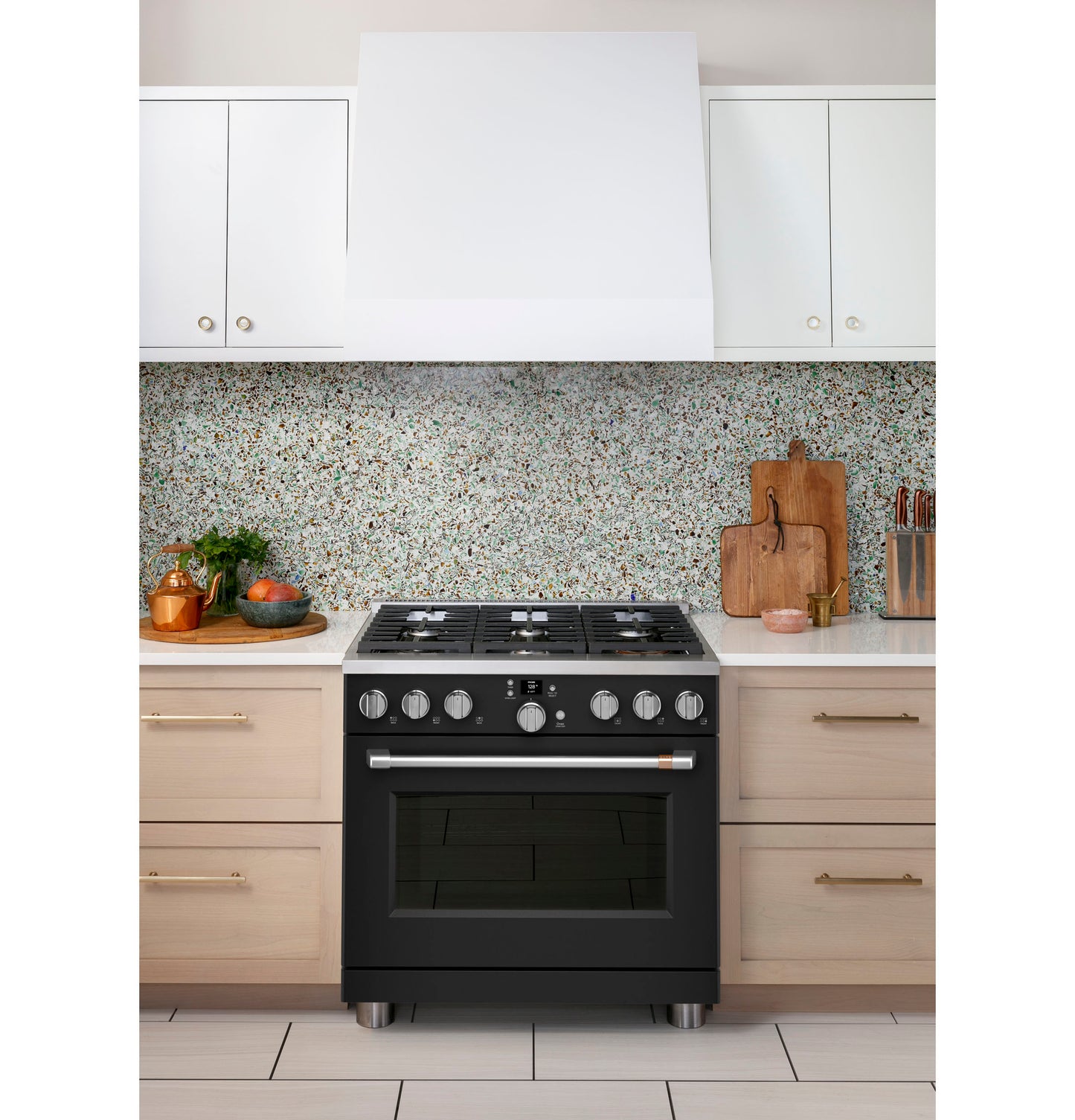 CAFÉ™ 36" Smart All-Gas Commercial-Style Range with 6 Burners (Natural Gas)