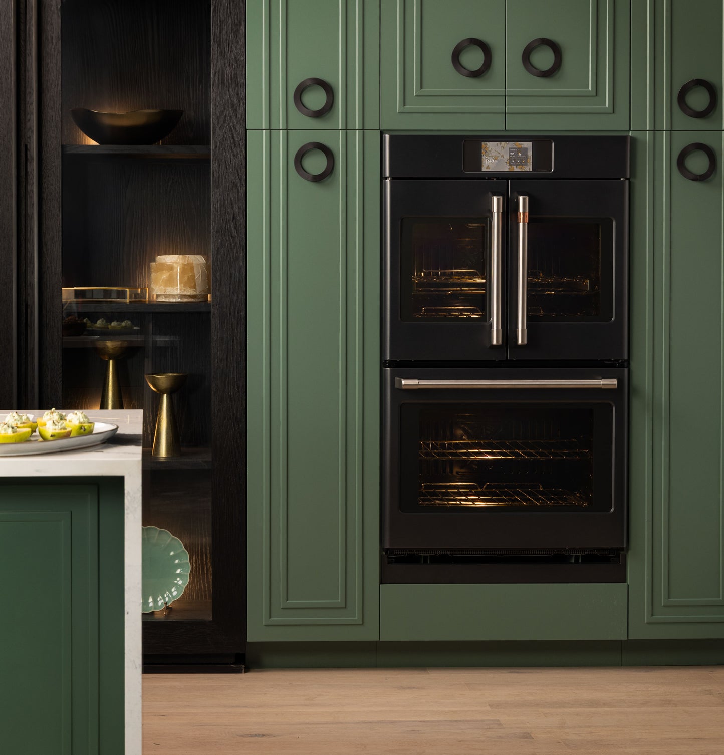 CAFÉ™ Professional Series 30" Smart Built-In Convection French-Door Double Wall Oven