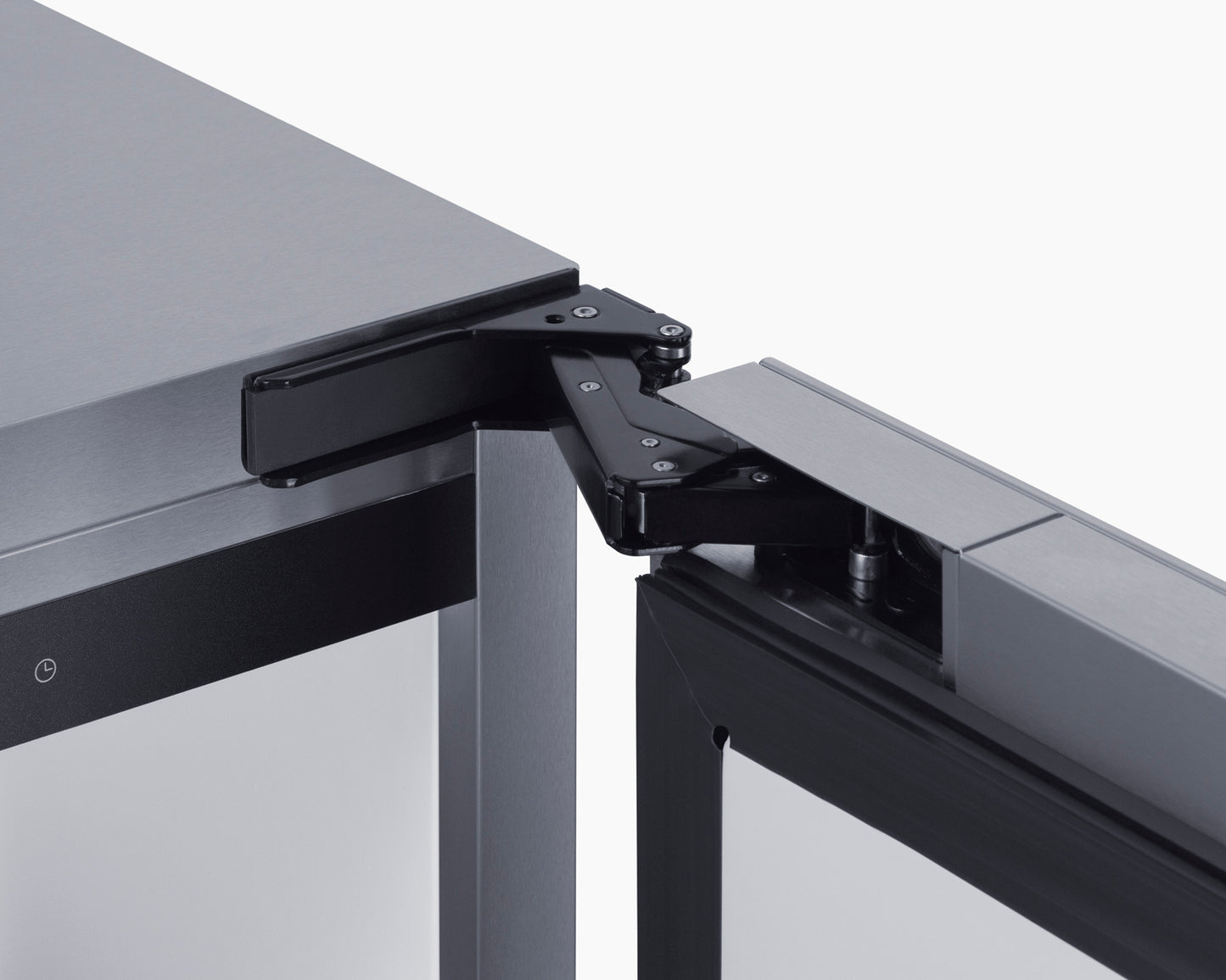 68 lb. Clear Icemaker, ADA Compliant