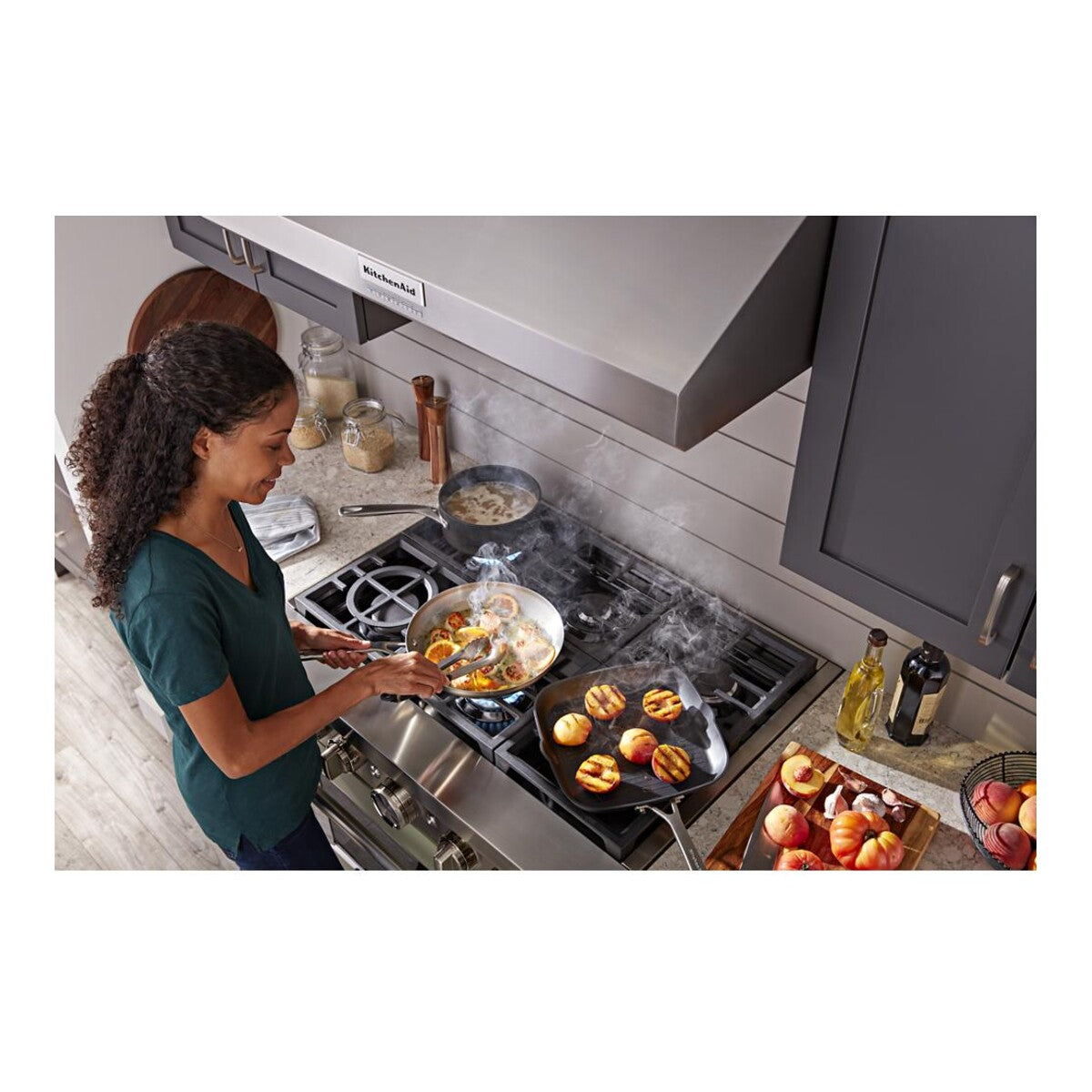 36" 585 CFM Motor Class Commercial-Style Under-Cabinet Range Hood System