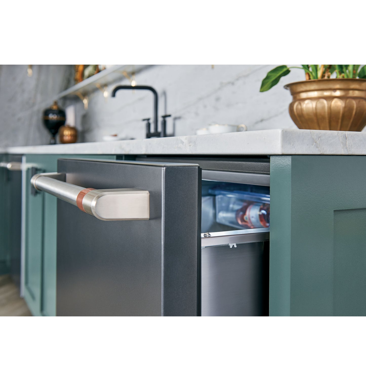 CAFÉ™ 5.7 Cu. Ft. Built-In Dual-Drawer Refrigerator